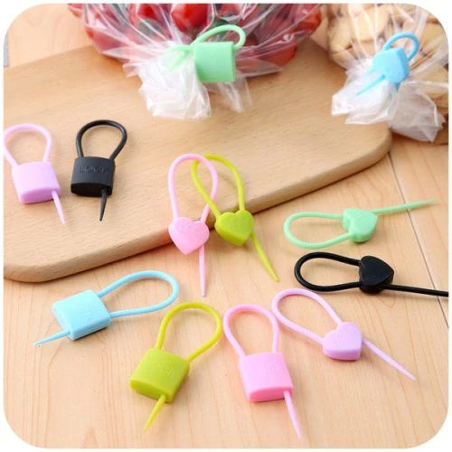 3-Pack Reusable Bag Clips – Lock-Shaped Silicone Design